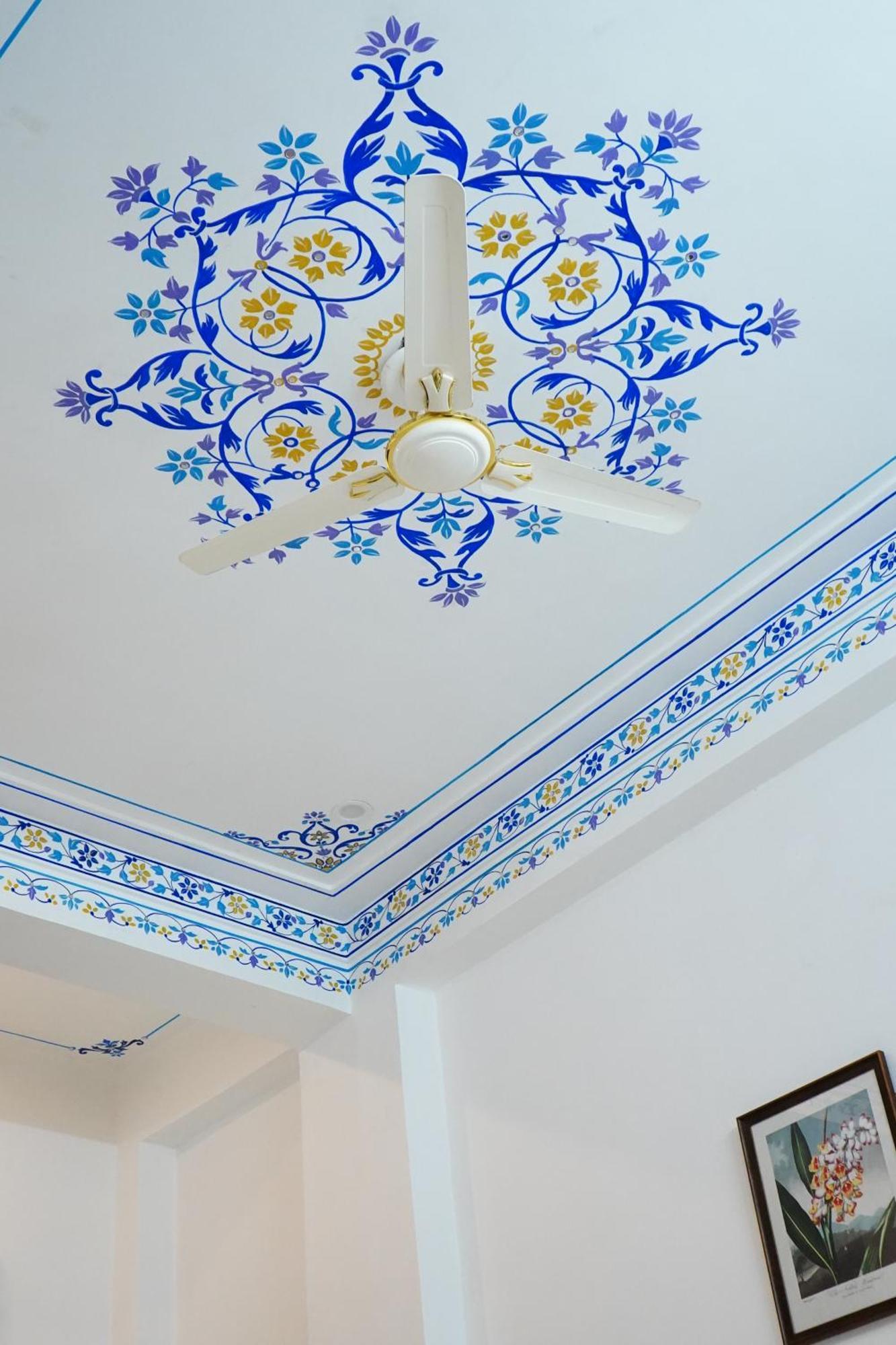Rising Shemesh Home Stay Udaipur Exteriör bild