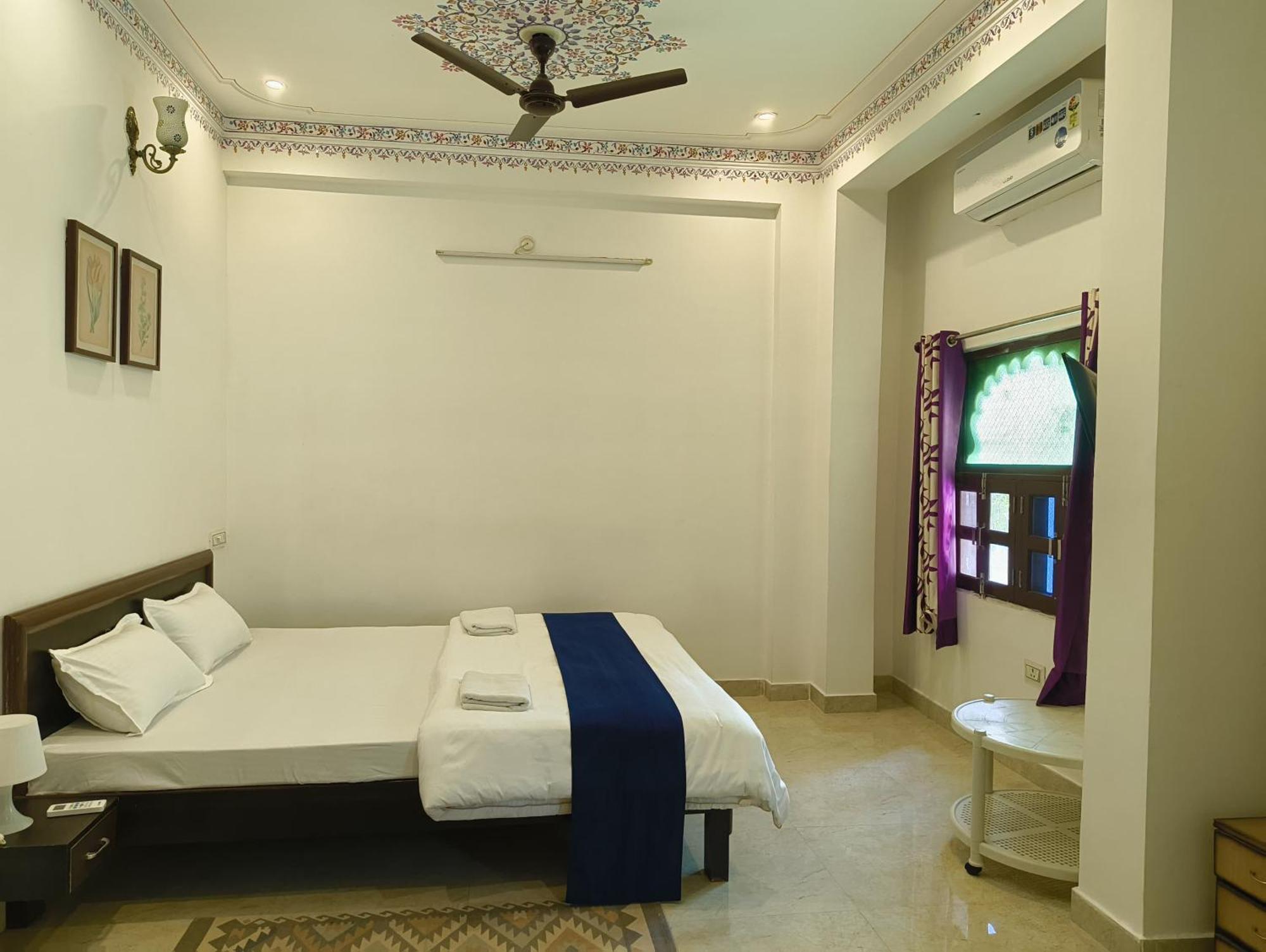 Rising Shemesh Home Stay Udaipur Exteriör bild